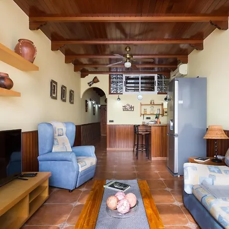 Apartment Playa Chica Beach Ii *